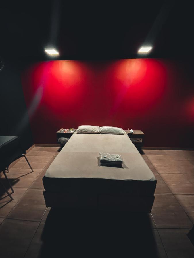 Light Motel Гуарульос Екстериор снимка